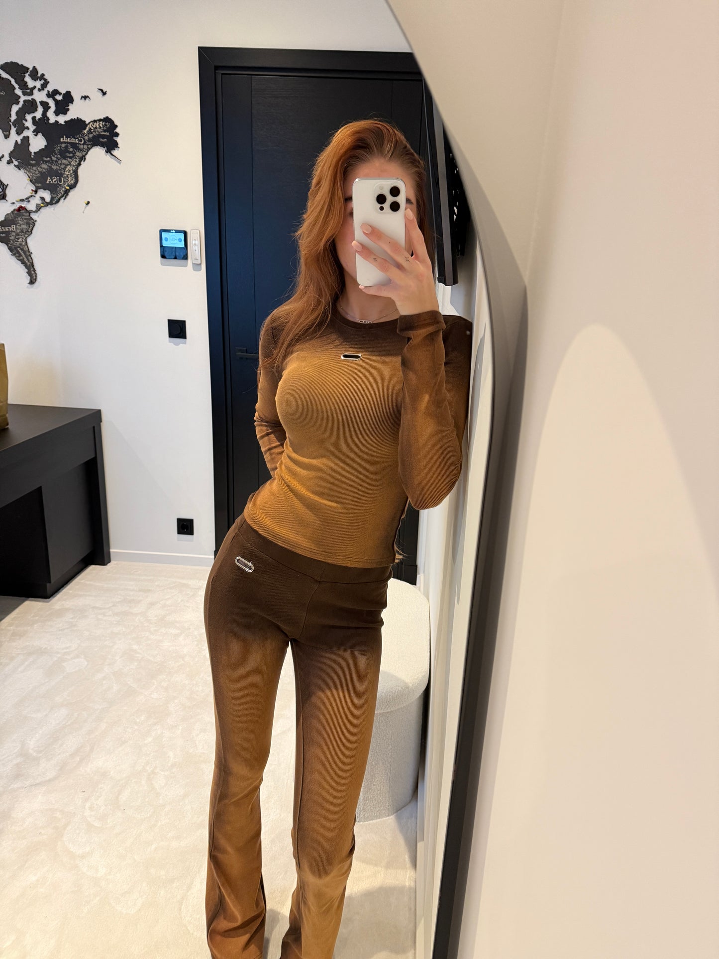 Sisters suit hazelnootbruin