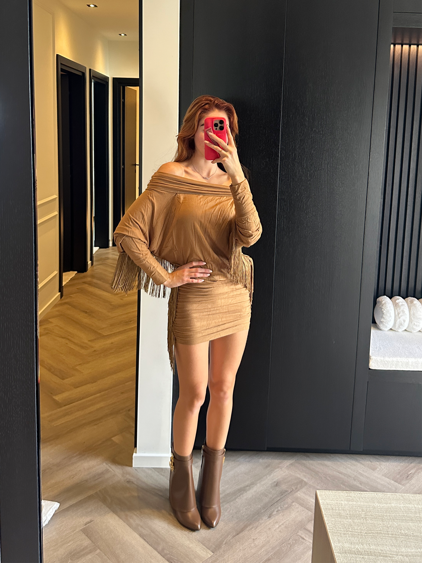 Off-shoulder mini jurk met franjes