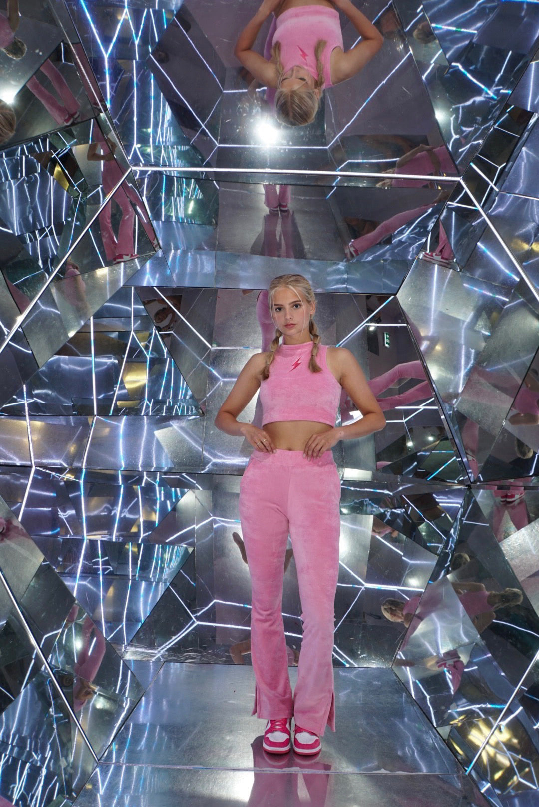 Crop top and flared pants pink